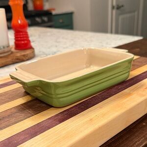 Le Creuset Small Baking Dish in Palm